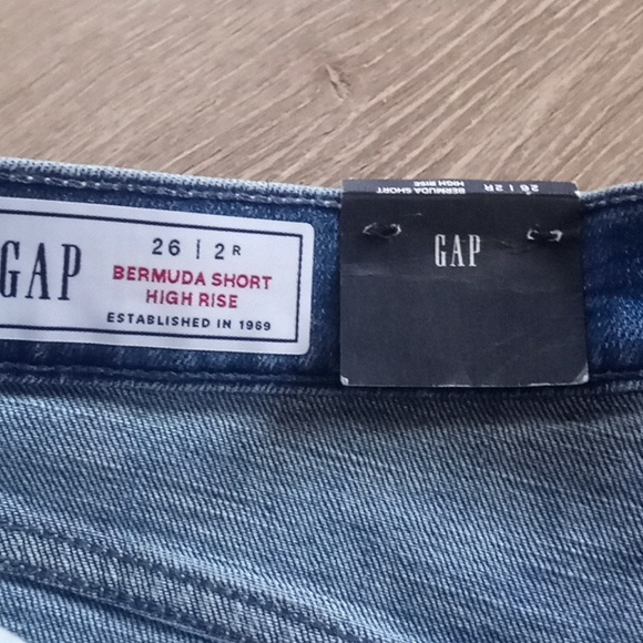 Gap Bermuda Short Hi Rise Denim Distressed Five Pocket Jean Raw Hem - Picture 5 of 9